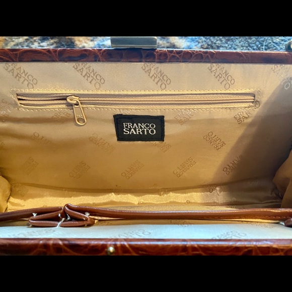 Vintage Franco Sarto leather handbag. - Picture 3 of 4